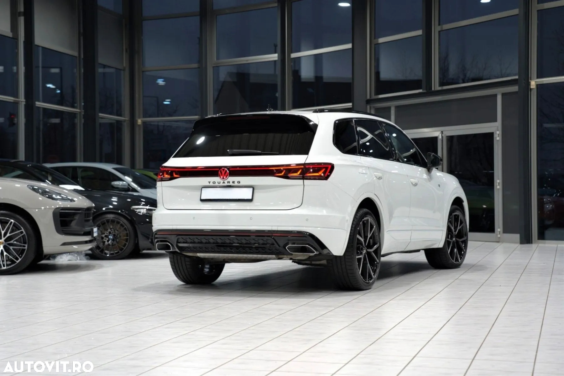 Volkswagen Touareg V6 TDI 4MOTION R-Line - 5