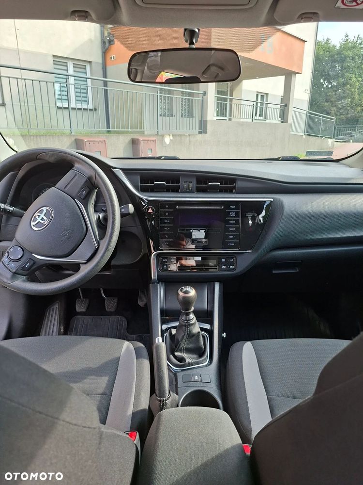 Toyota Auris 1.6 Active - 18
