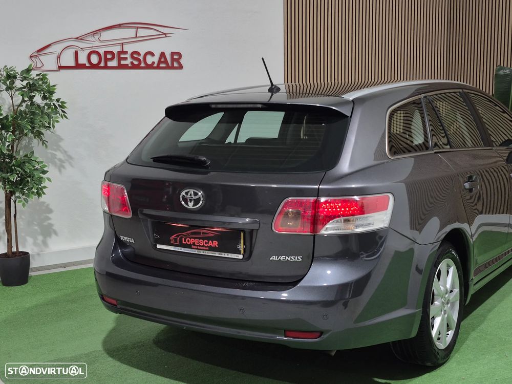 Toyota Avensis 2.0 D-4D Exclusive +Pele+GPS — fotografia 7