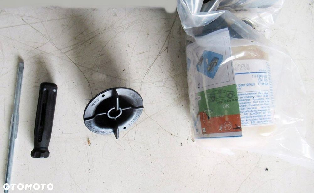 OPEL ASTRA J IV 4 LIFT WKŁAD ZESTAW BAGAŻNIKA KOMPRESOR UCHO KOMBI13421056 - 3