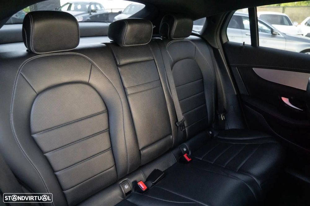 Mercedes-Benz GLC 300 e Coupé 4Matic - 34