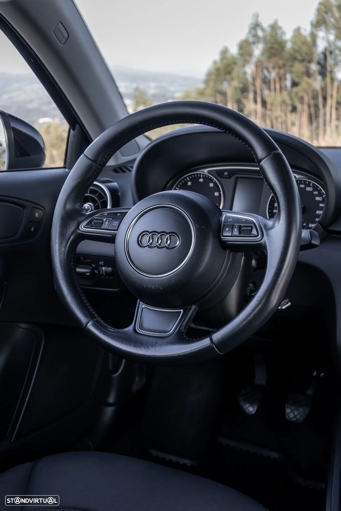 Audi A1 1.2 TFSI S line edition - 17