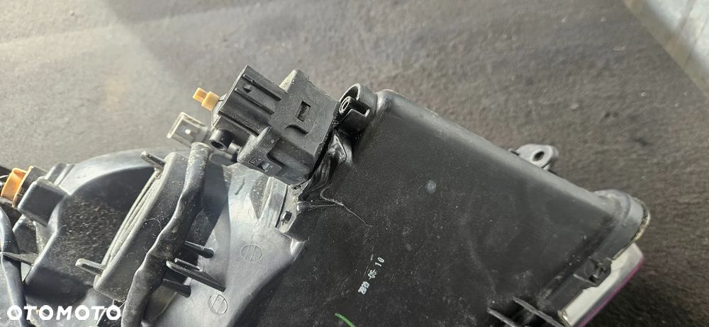 Lampa przednia lewa prawa przód reflektor przedni Suzuki Swift IV - 4
