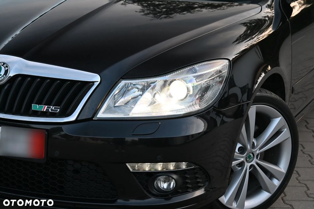 Skoda Octavia 2.0 TSI DSG RS - 13