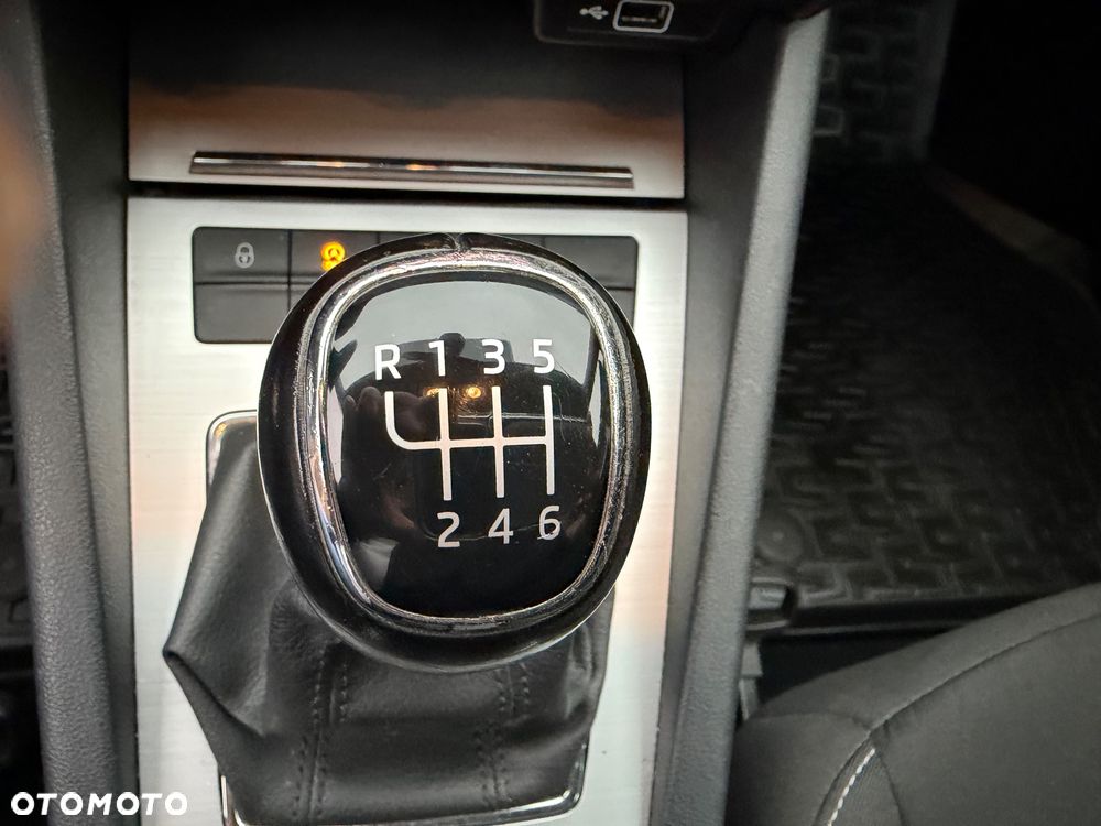 Skoda Octavia 1.4 TSI Ambition - 34