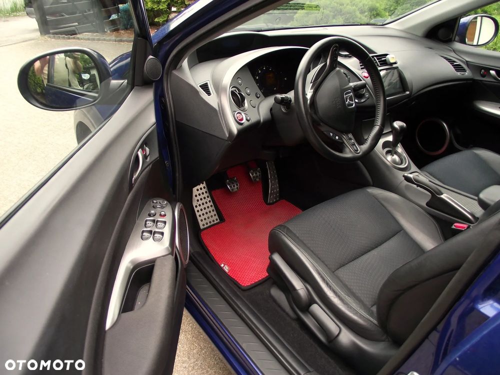 Honda Civic 1.8 Executive - 23