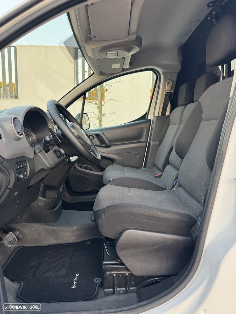 Citroën BERLINGO 1.6 Hdi / CX.AUTOMATICA / 3 LUGARES / GARANTIA - 12