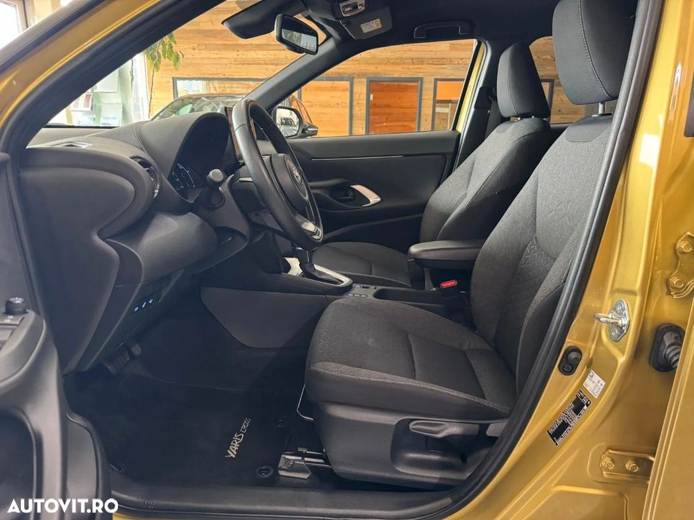 Toyota Yaris Cross 1.5 VVT-i Team Deutschland - 10