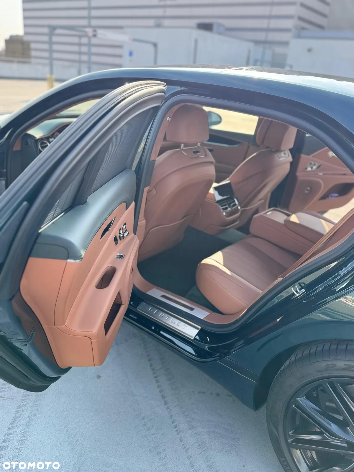 Bentley Flying Spur New V8 - 25