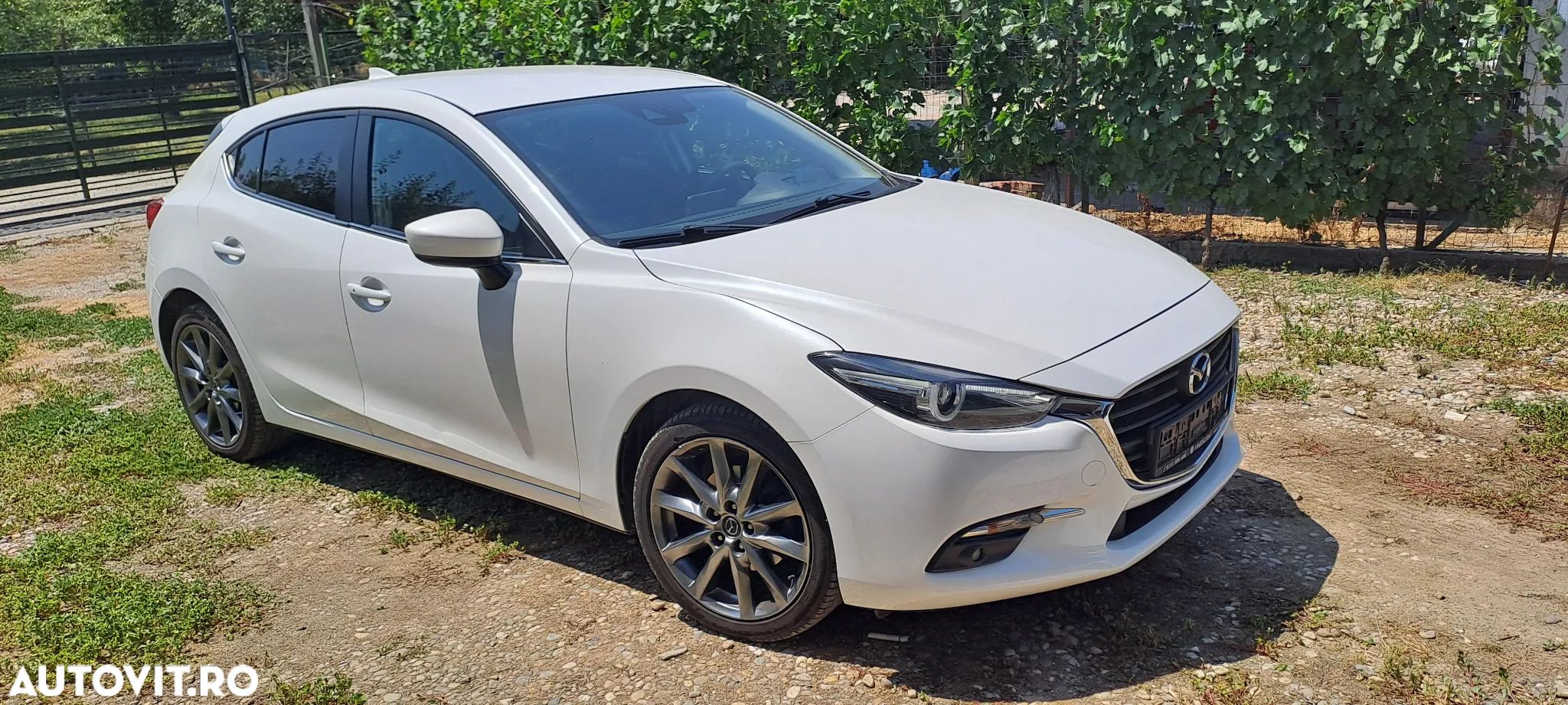 Mazda 3 G120 Takumi - 1