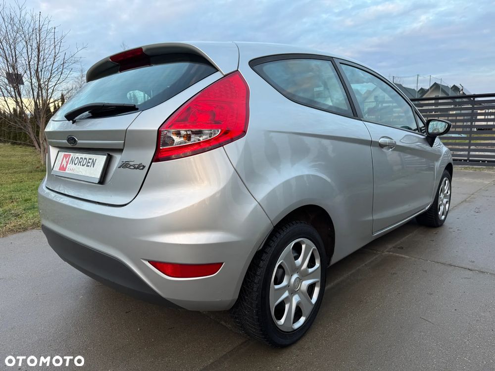 Ford Fiesta 1.25 Ambiente - 16