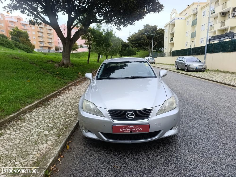 Lexus IS 220 - 4