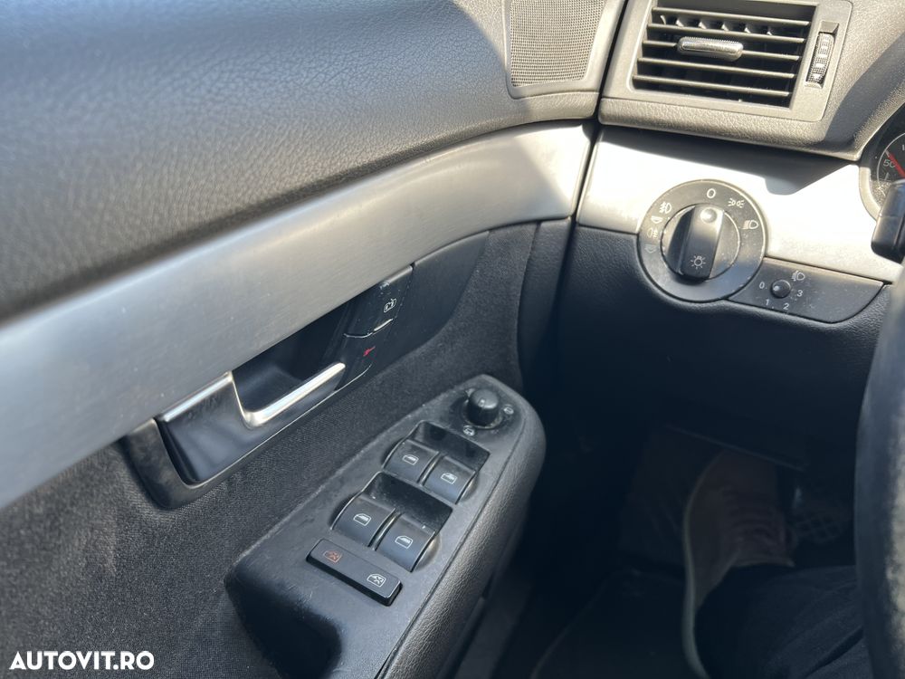 Audi A4 Avant 2.0 TDI - 14