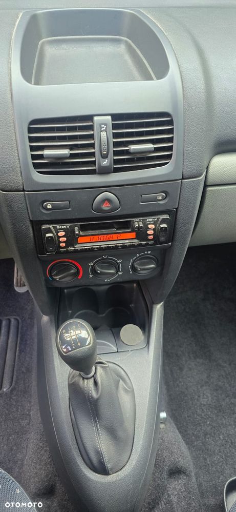 Renault Clio 1.2 Authentique - 12