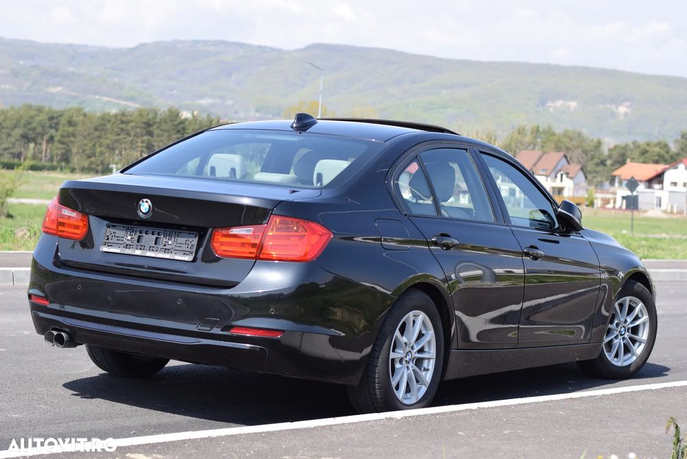 BMW Seria 3 320d Sport-Aut. Sport Line - 5