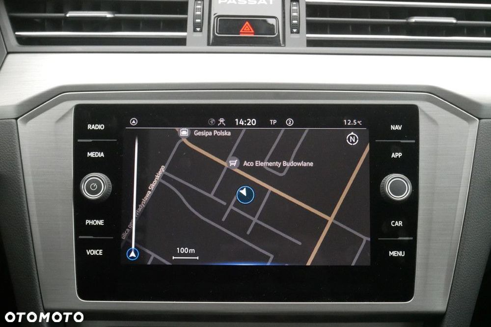 Volkswagen Passat Variant 1.5 TSI EVO Essence DSG - 20