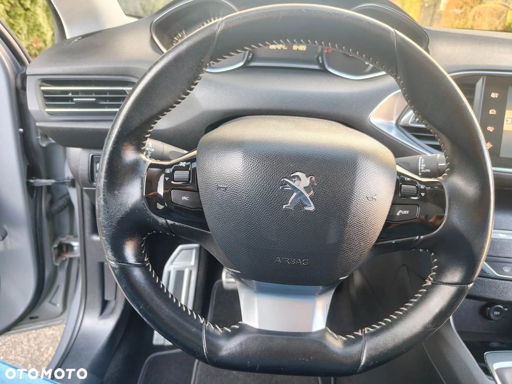 Peugeot 308 PureTech 130 Stop & Start Style - 32