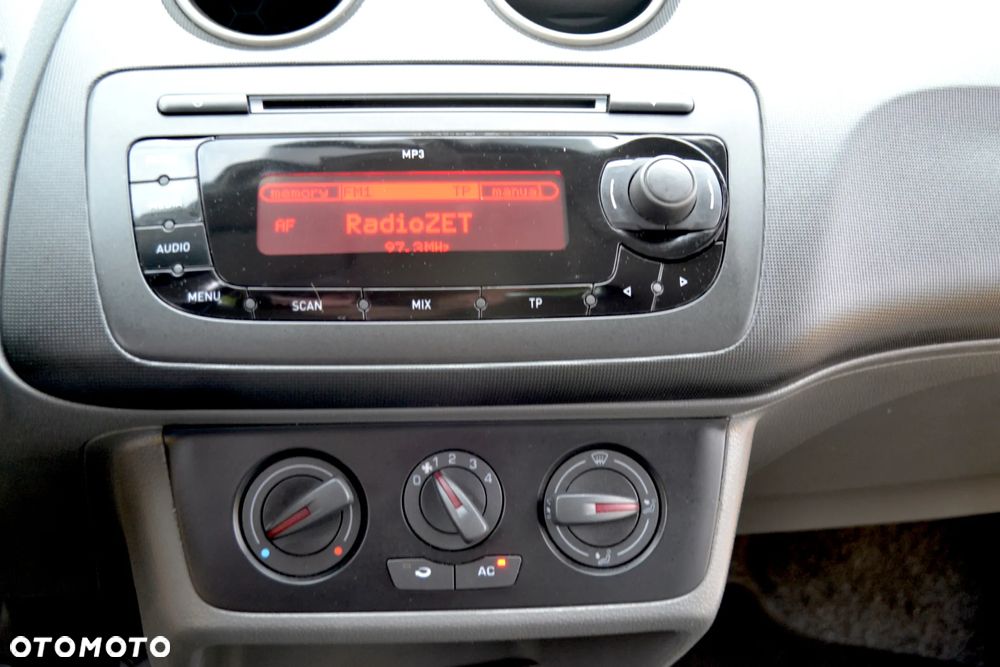 Seat Ibiza 1.4 16V Style - 29
