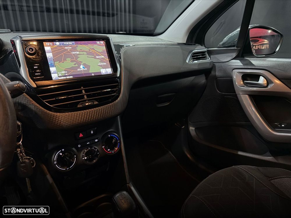 Peugeot 2008 1.2 PureTech Active - 15