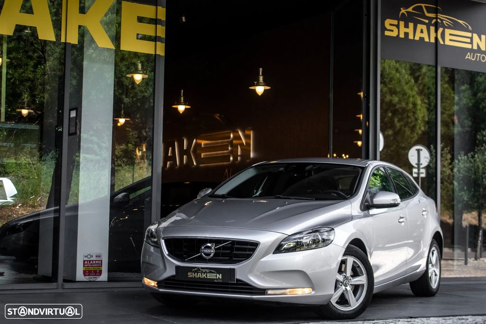 Volvo V40 D2 Kinetic - 1