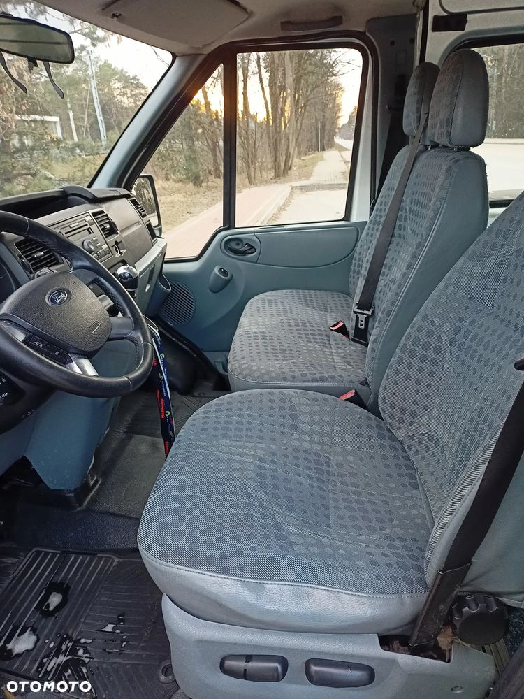 Ford Transit - 10