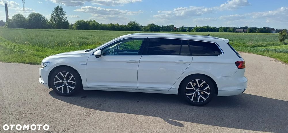 Volkswagen Passat - 5