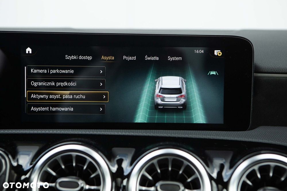 Mercedes-Benz Klasa A 180 AMG Line 7G-DCT - 35