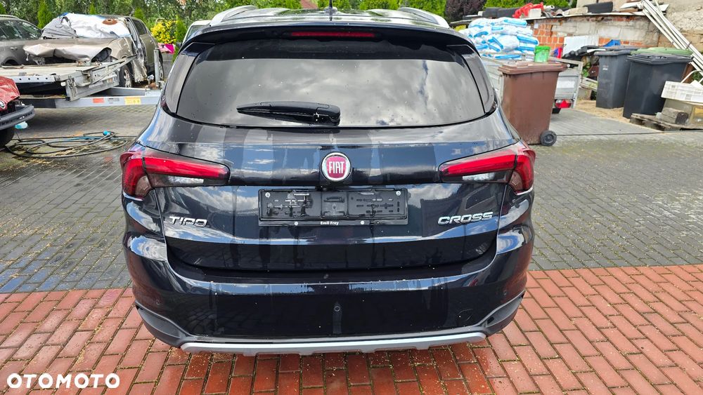 Fiat Tipo 1.6 MultiJet Cross - 5