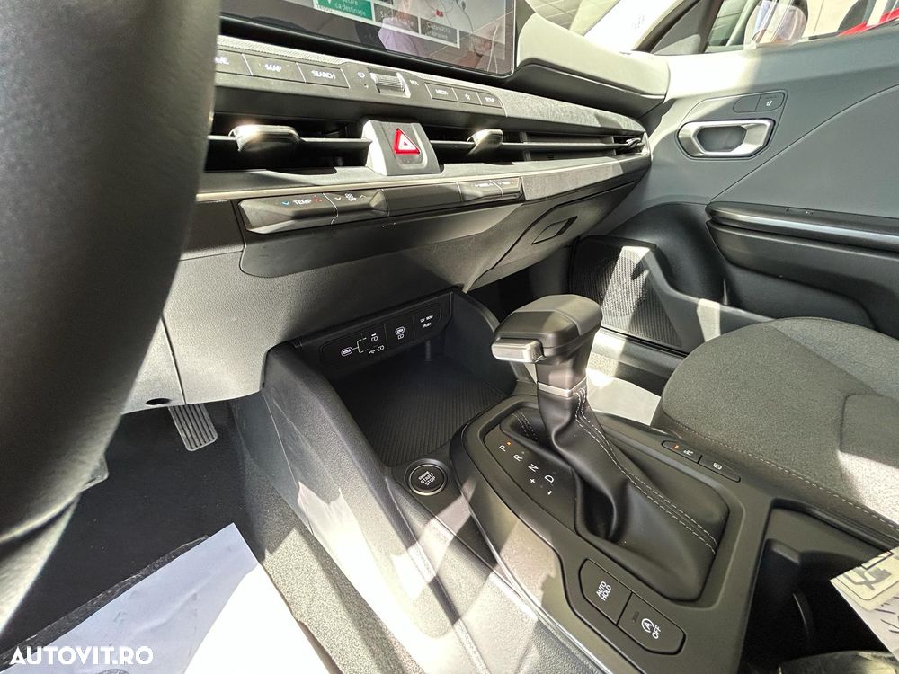 Kia K4 1.6 T-GDI 7DCT Urban - 36