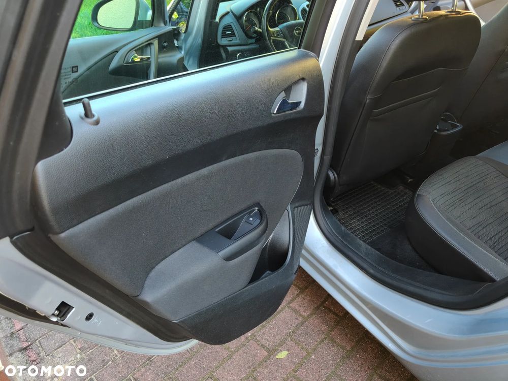 Opel Astra 1.6 Active EU6 - 24