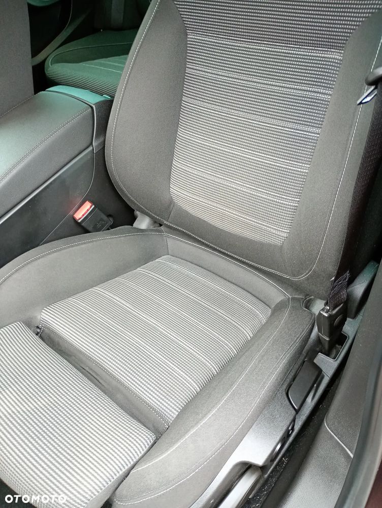 Opel Insignia - 23