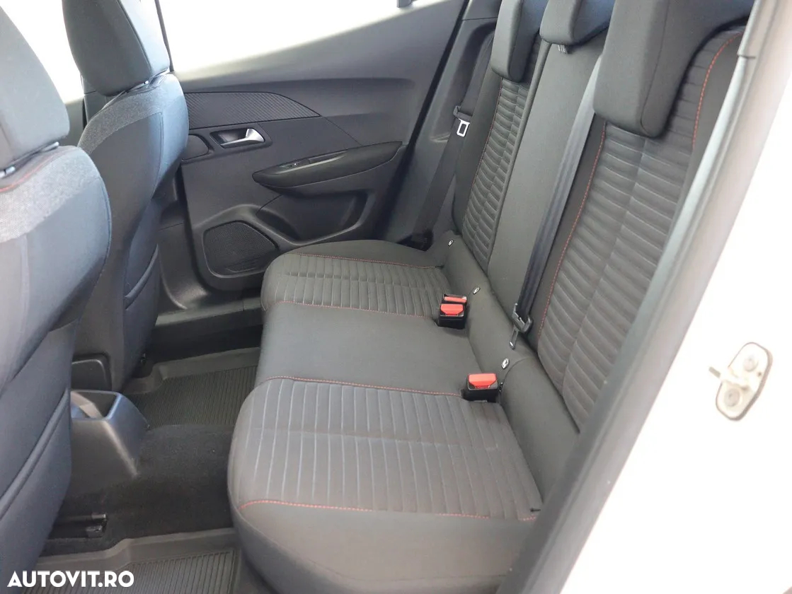 Peugeot 2008 - 9