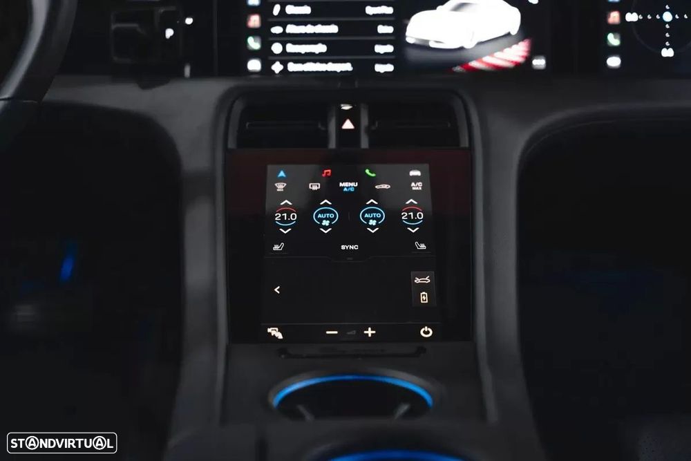 Porsche Taycan 4S - 44