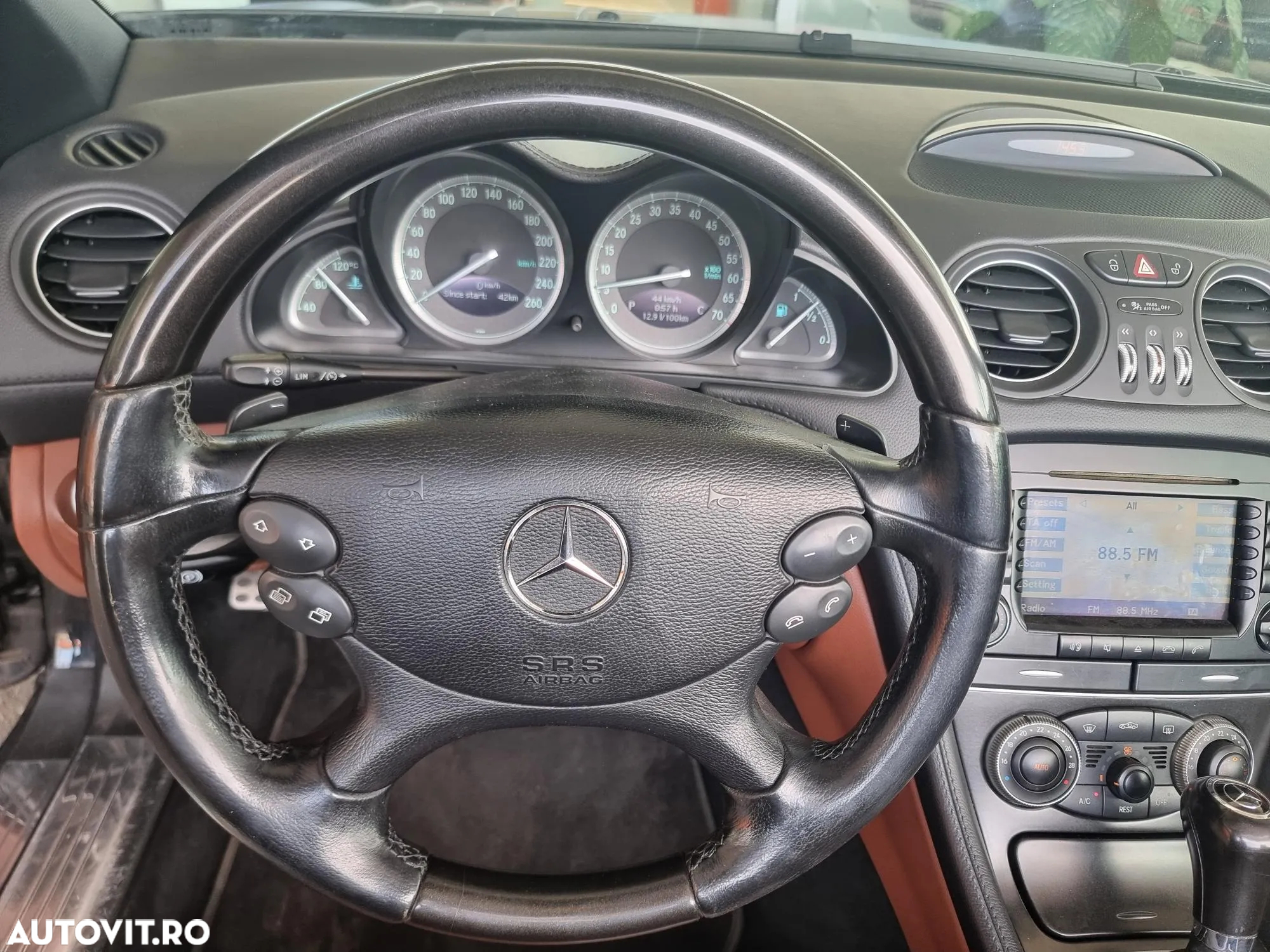 Mercedes-Benz SL 350 Aut - 18