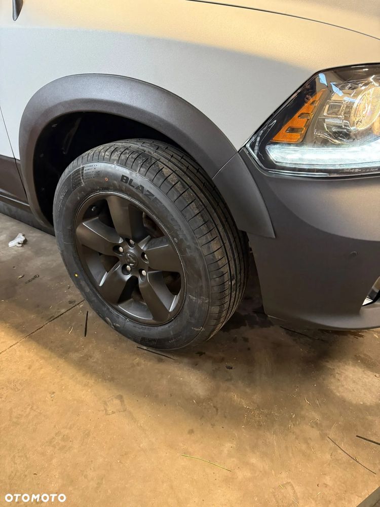 RAM 1500 5.7 Quad Cab Laramie - 10