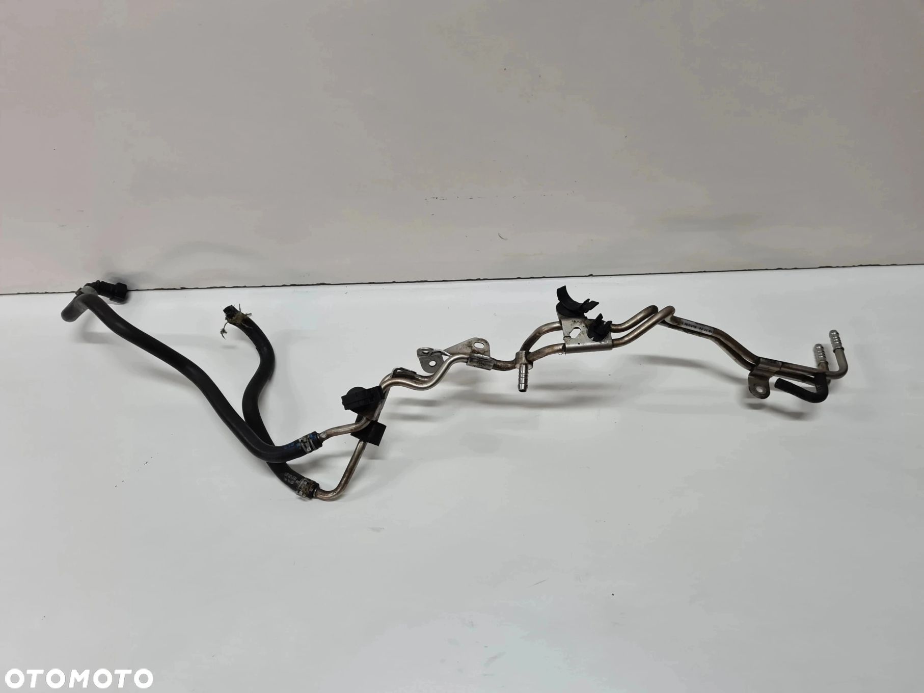 VW T5 LIFT przewody rurki paliwowe 03L130308E - 1