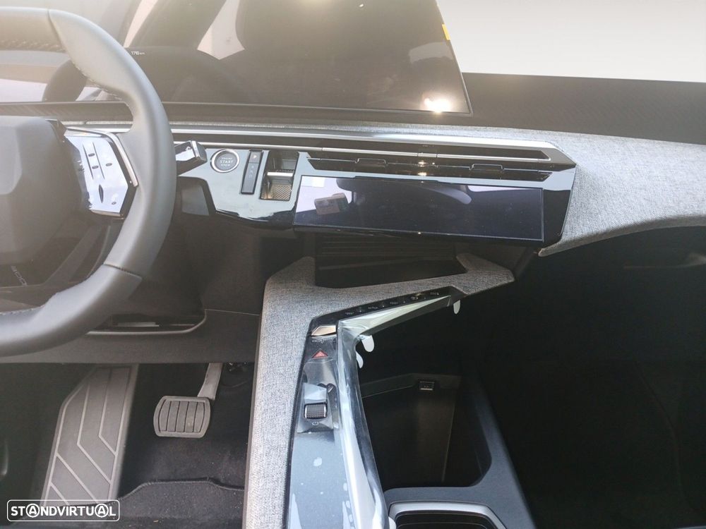 Peugeot E-3008 73 kWh Allure - 11