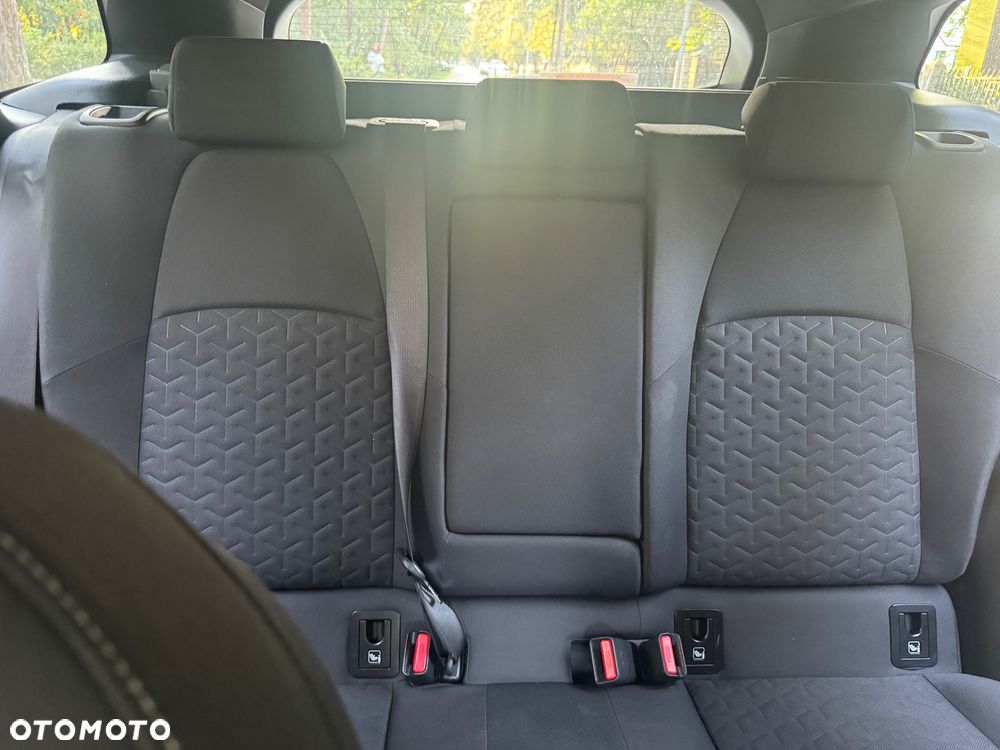 Toyota Corolla - 31