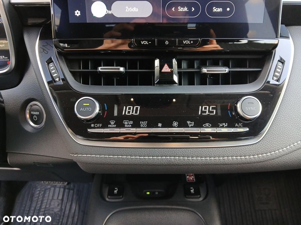 Toyota Corolla 1.8 Hybrid Comfort - 27