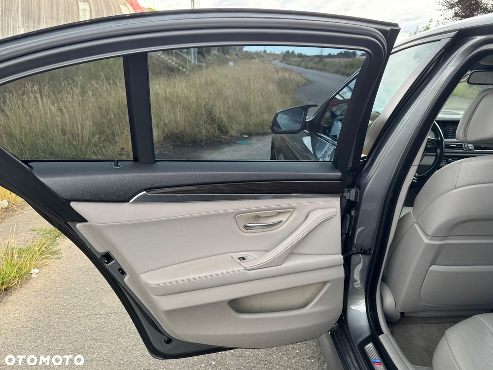 BMW Seria 5 535i - 16