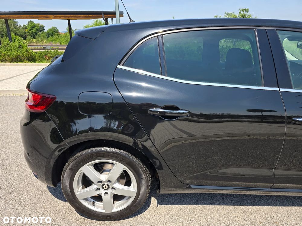Renault Megane BLUE dCi 115 BOSE EDITION - 31