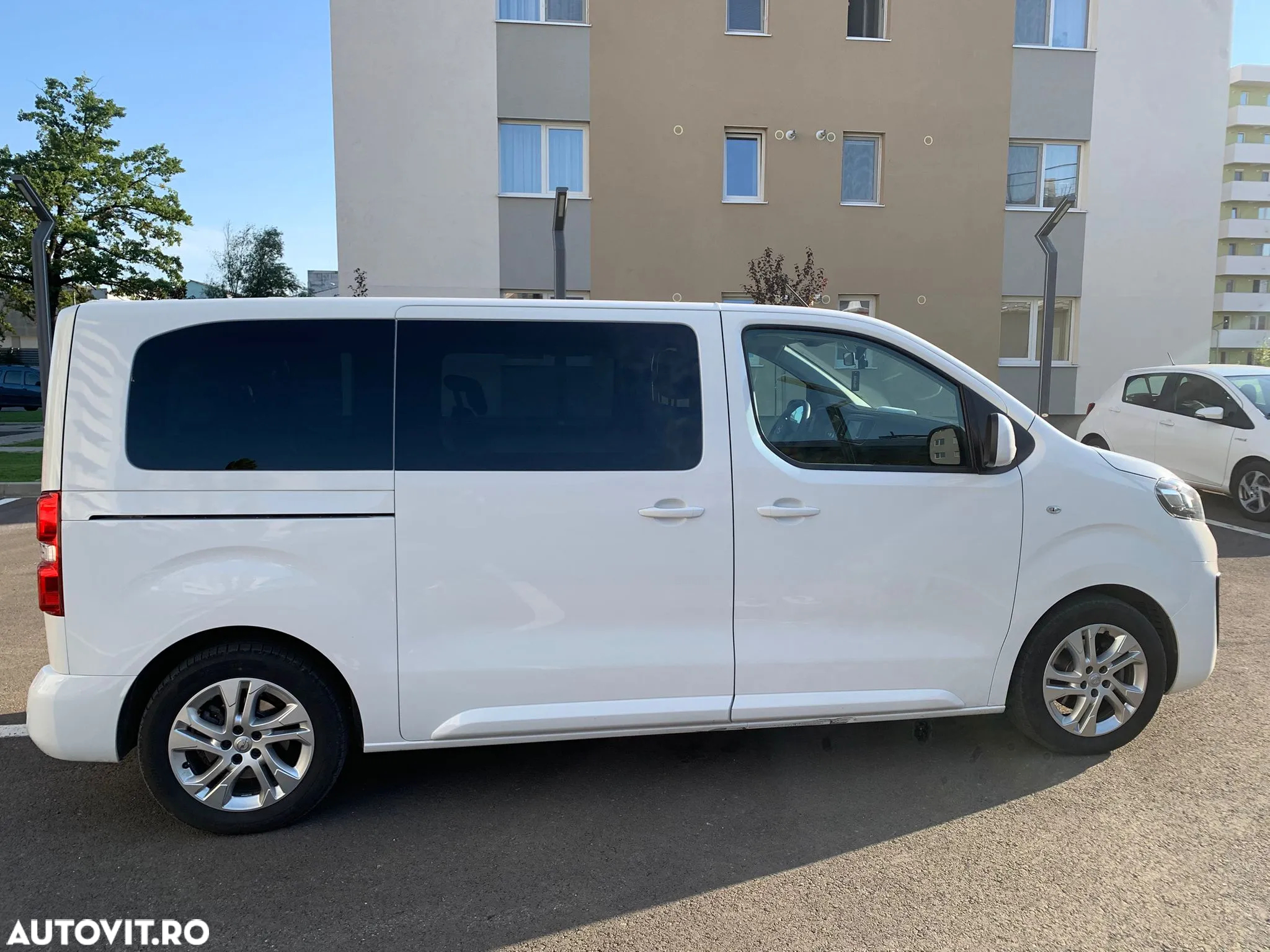 Opel Vivaro Vivaro-e FlexSpace L (50-kWh) - 2