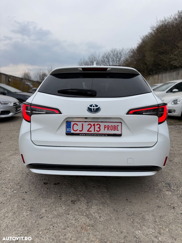 Toyota Corolla - 4