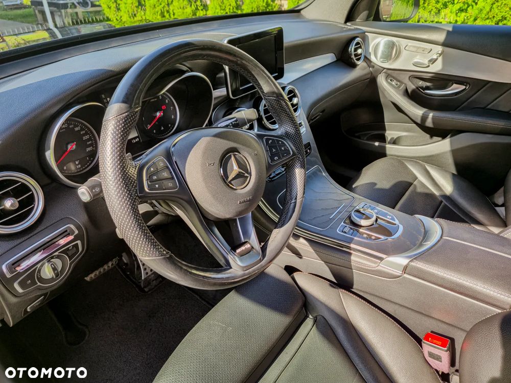 Mercedes-Benz GLC 300 4-Matic - 16
