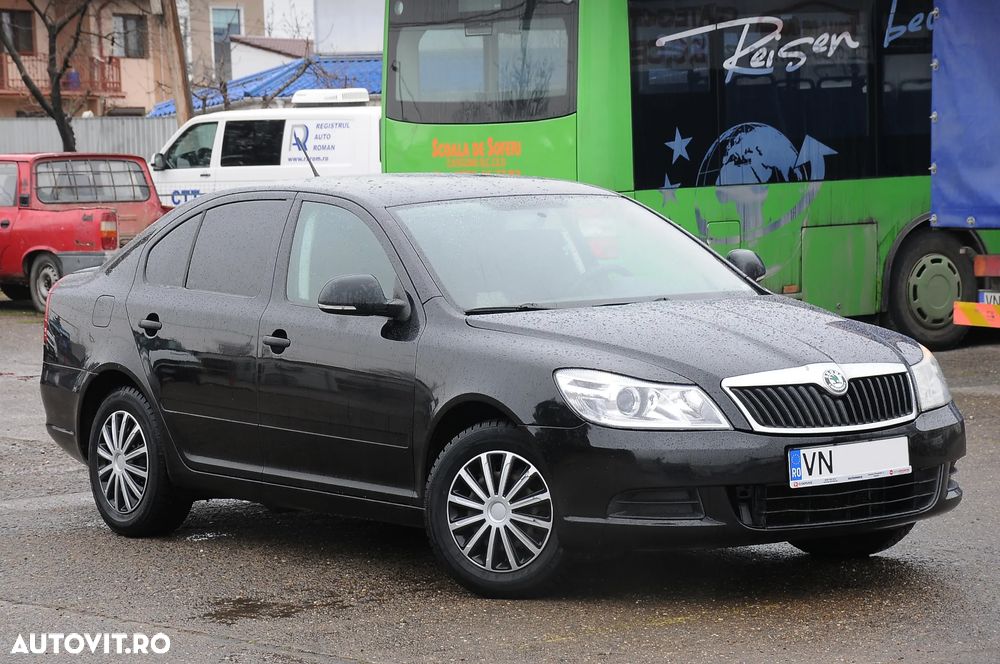 Skoda Octavia 1.6 TDI Ambiente - 1