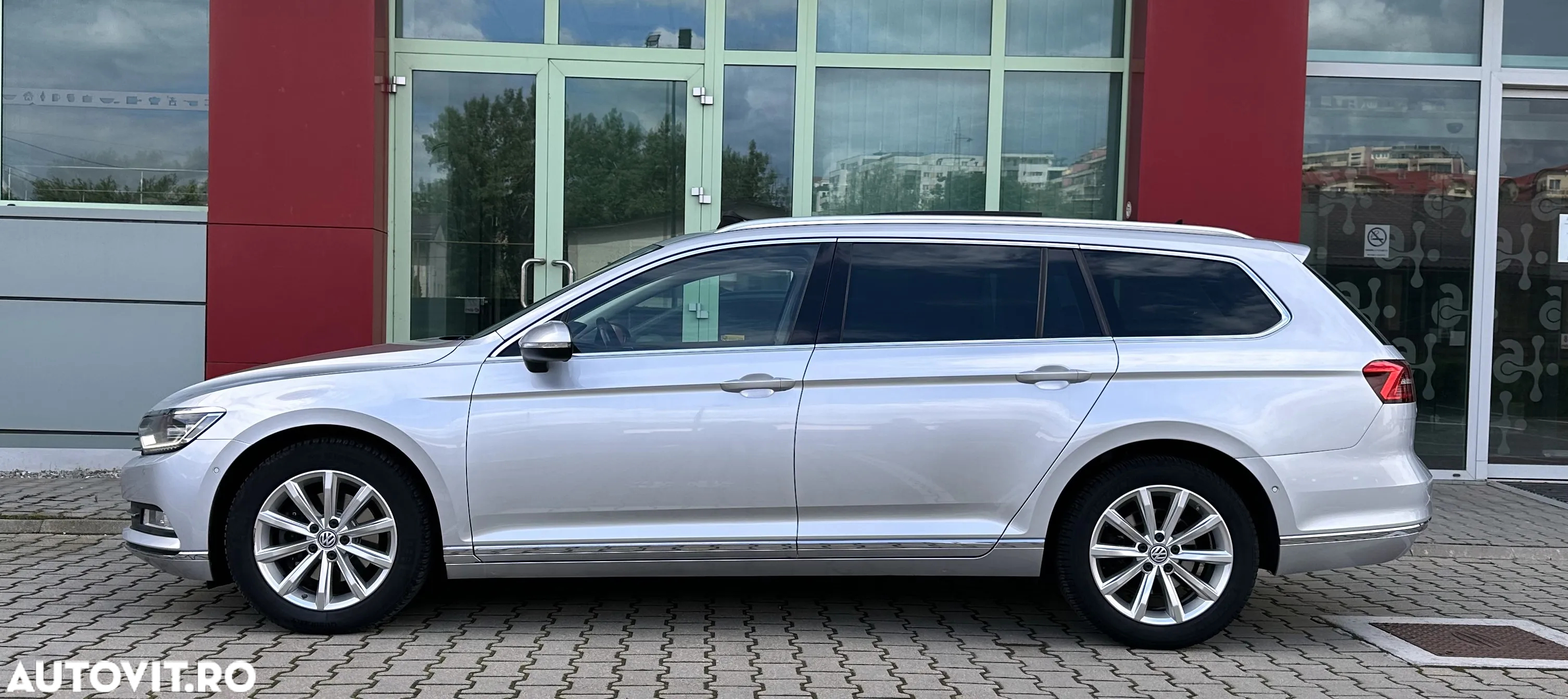 Volkswagen Passat - 35