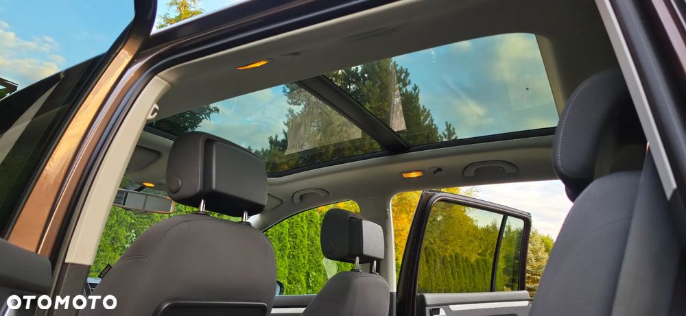 Volkswagen Touran 2.0 TDI Highline DSG - 23
