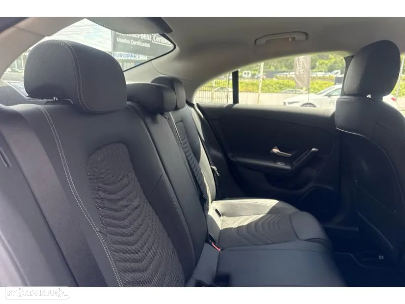 Mercedes-Benz CLA 180 - 15