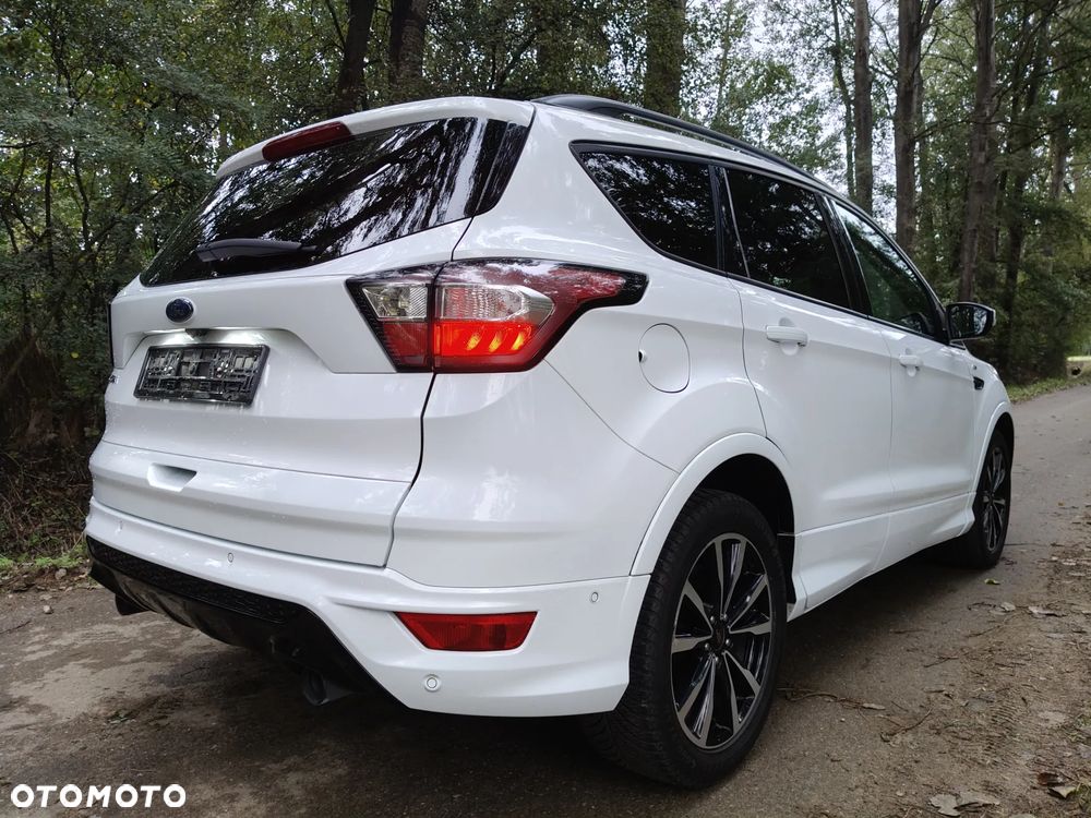 Ford Kuga 2.0 TDCi 2x4 ST-Line - 18
