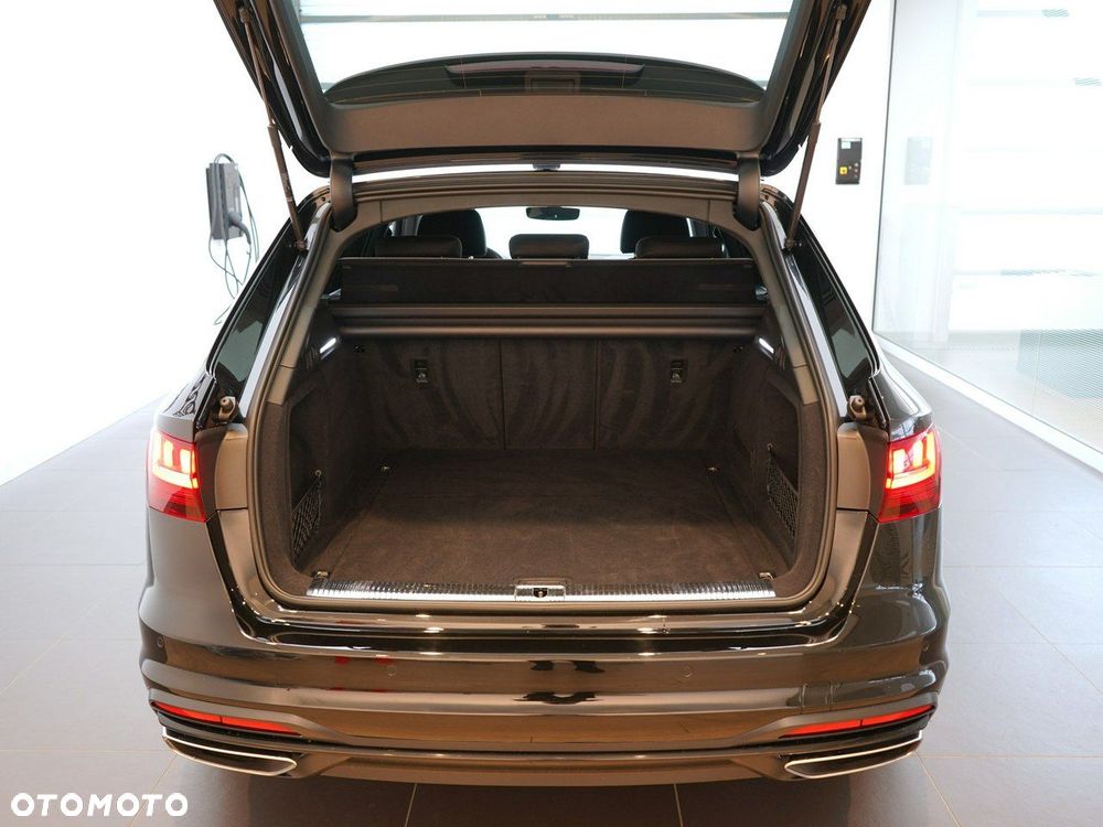 Audi A4 Avant - 11